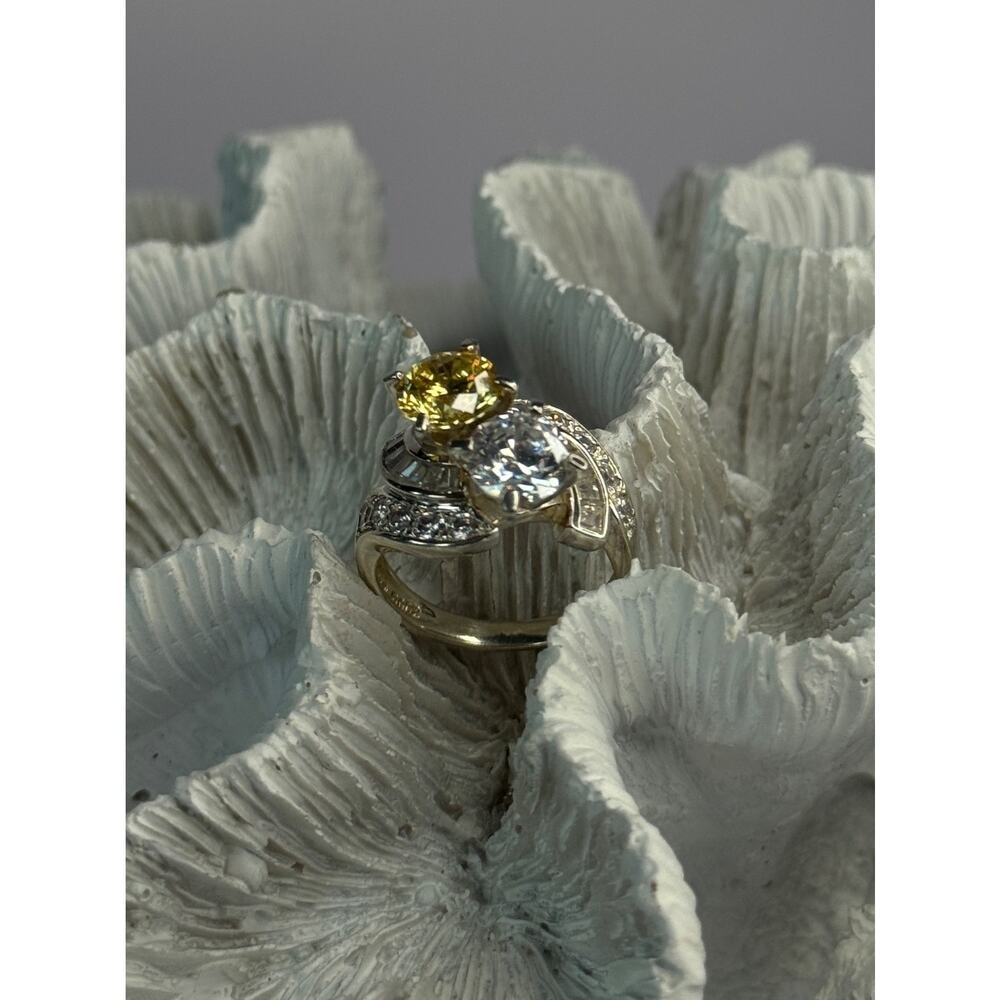 925 Sterling Silver Yellow & White Cz Ring Size 6 - Picture 11 of 12